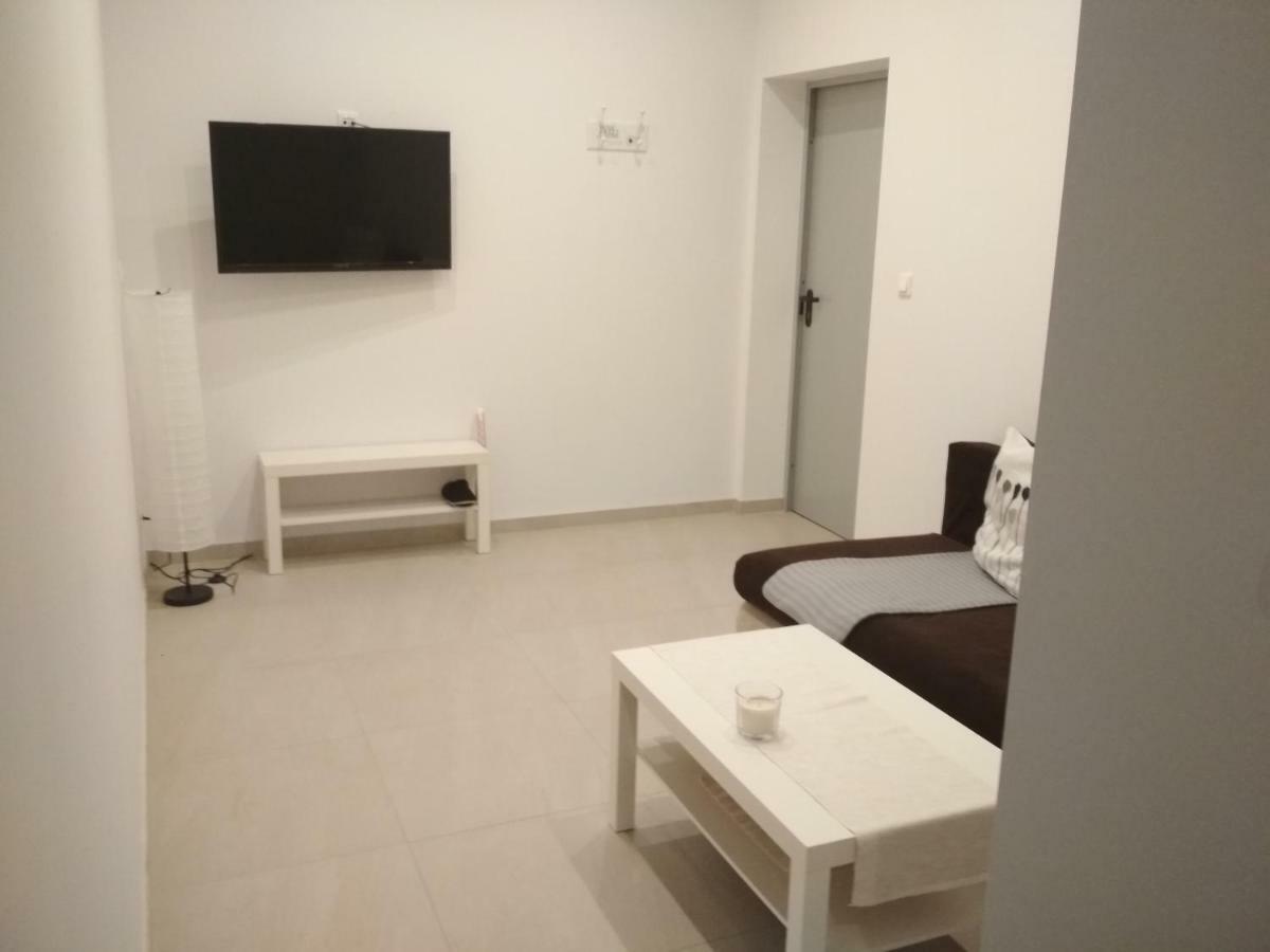 Apartament Scorpion Modlin Czosnów Dış mekan fotoğraf
